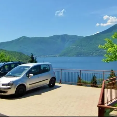 Casa Le Palme Casa vacanze Pino Lago Maggiore