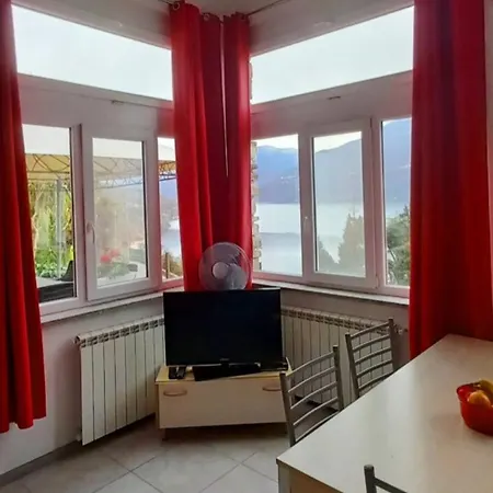 Casa Le Palme * Pino Lago Maggiore