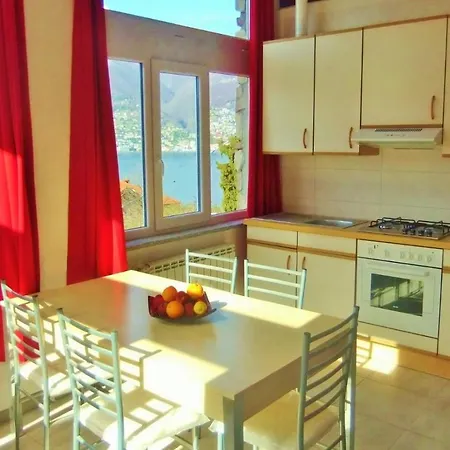 Casa Le Palme Casa vacanze Pino Lago Maggiore