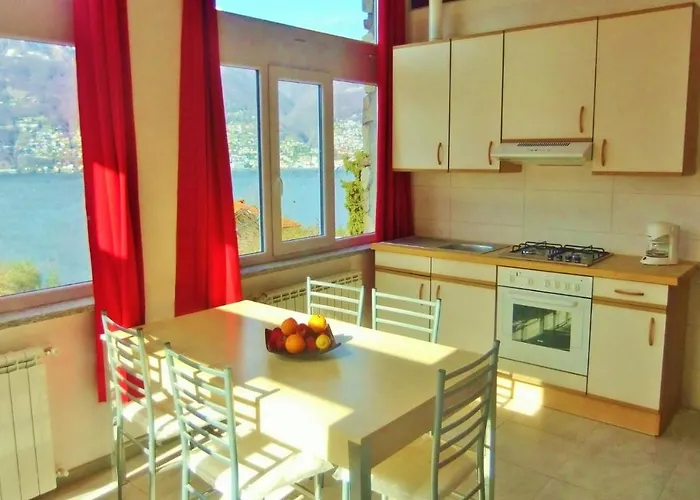 Casa Le Palme Casa vacanze Pino Lago Maggiore